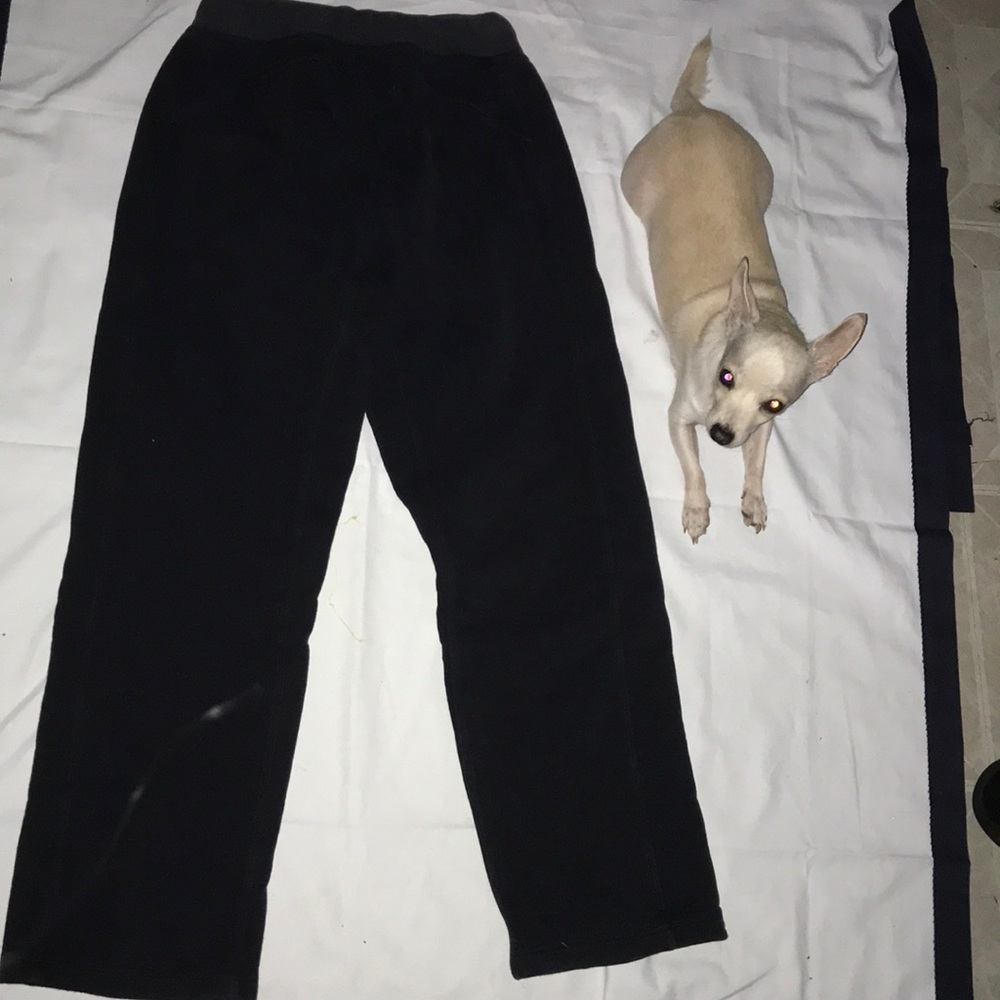 SOLD!! Men’s Lululemon sweats - Picture 4 of 8